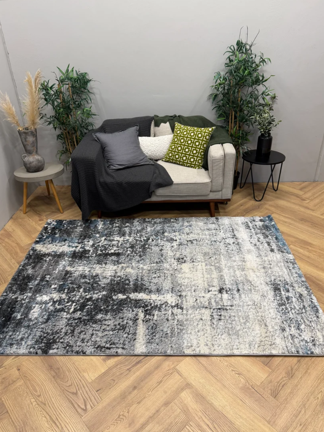 Cresta Black and Cream Blue Washed Abstract Rug