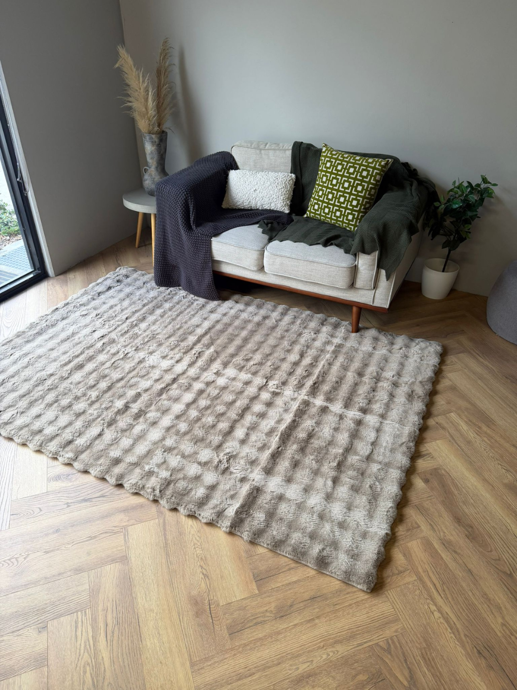 Poppy Beige Bubble Shaggy Rug