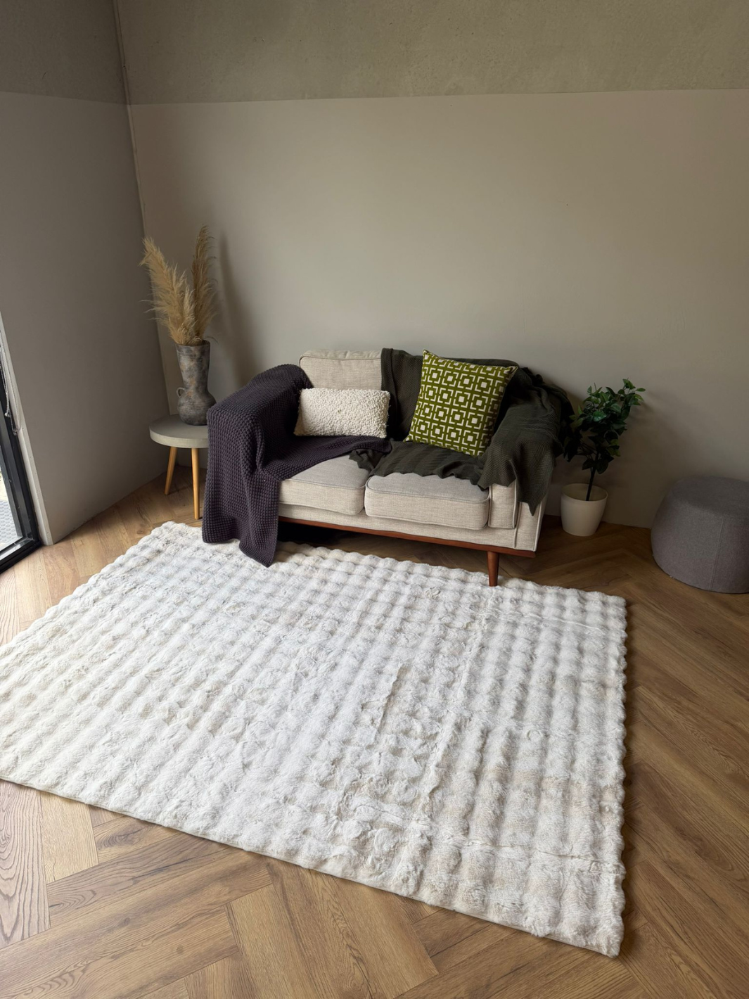 Poppy White Bubble Shaggy Rug