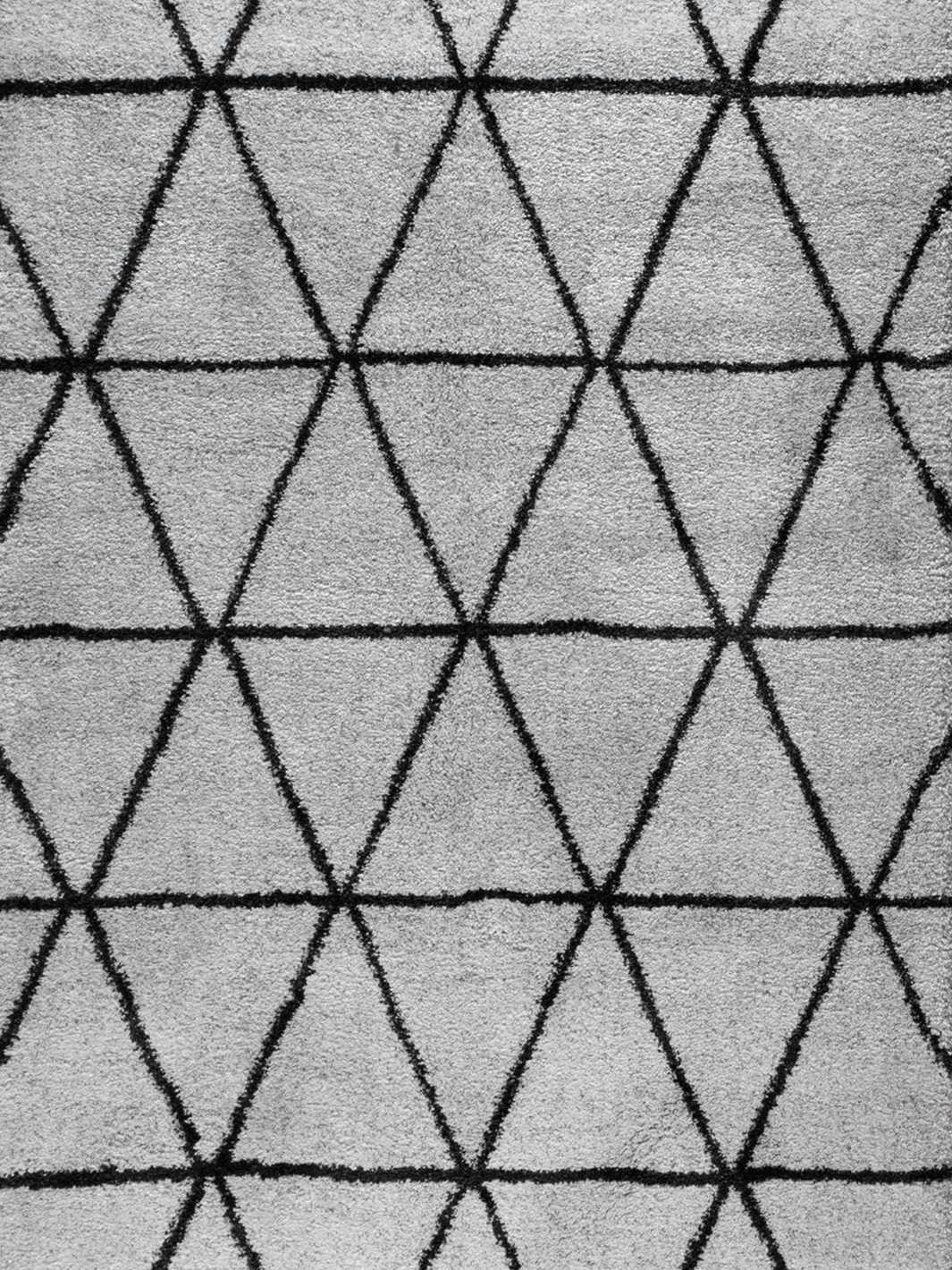 Hunter Plush Ivory Tribal Rug