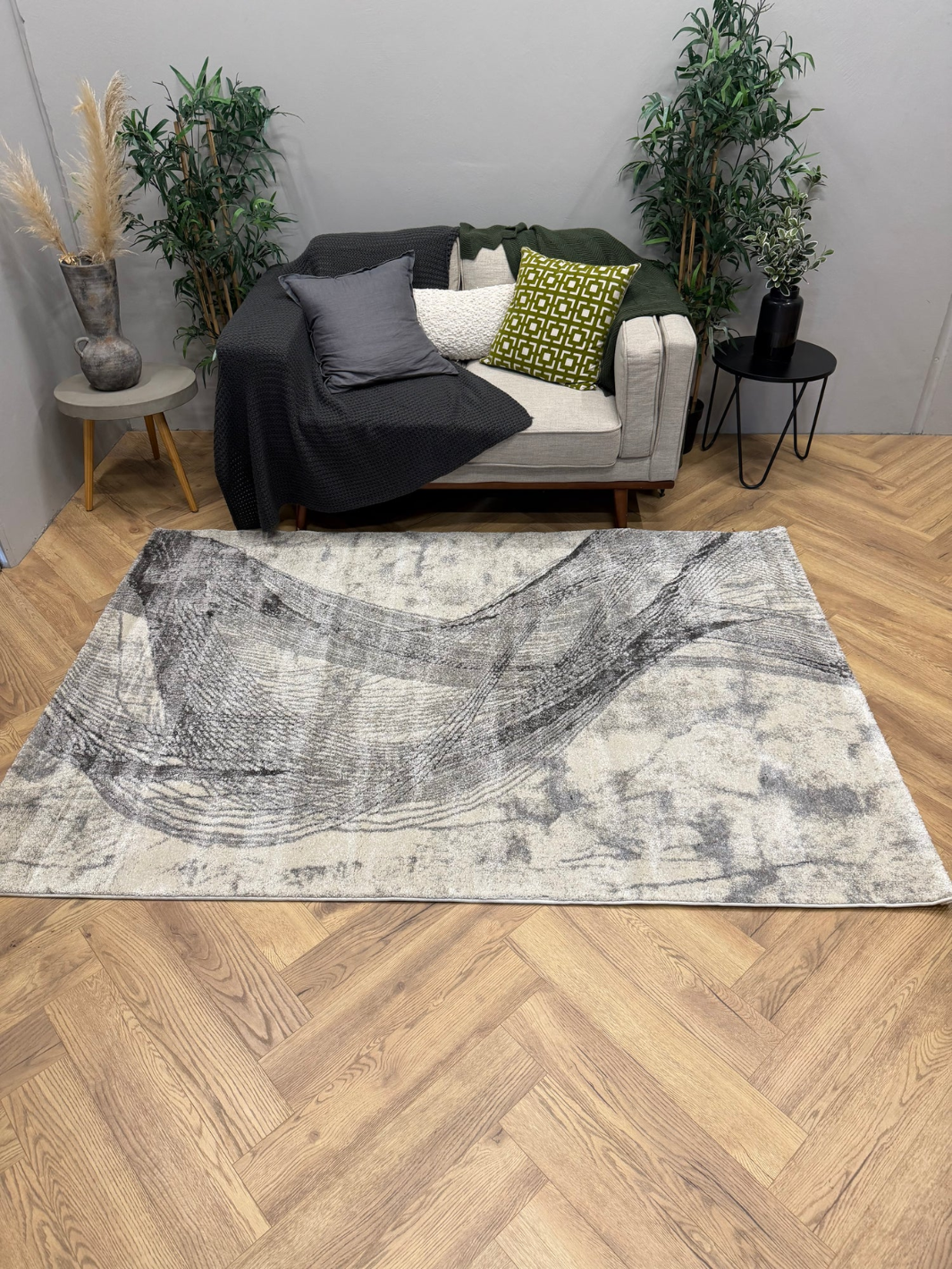 Cresta Grey and Ivory Motion Curved Lines Abstract Rug