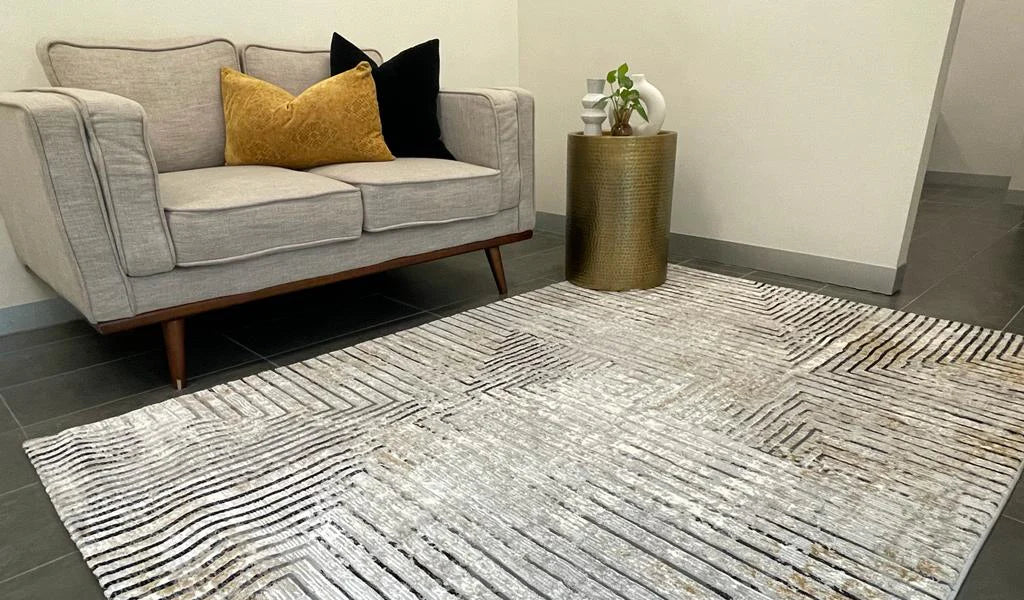 Ali Light Grey and Black Abstract Lines Rug