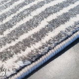 Heaven Silver Geometric Diamond Rug