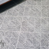 Heaven Silver Geometric Diamond Rug