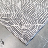 Heaven Silver Geometric Diamond Rug