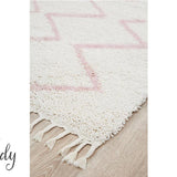 Saffia Pink Zigzag Plush Boho Rug