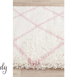 Saffia Pink Diamonds Plush Boho Rug