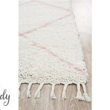 Saffia Pink Diamonds Plush Boho Rug