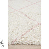 Saffia Pink Diamonds Plush Boho Rug