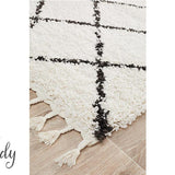 Saffia Natural Off-White Diamonds Plush Boho Rug