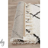 Saffia Natural Off-White Diamonds Plush Boho Rug