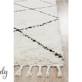 Saffia Natural Off-White Diamonds Plush Boho Rug