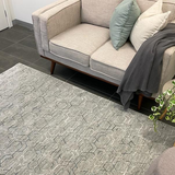 Versha Modern Geometric Luxe Grey Rug